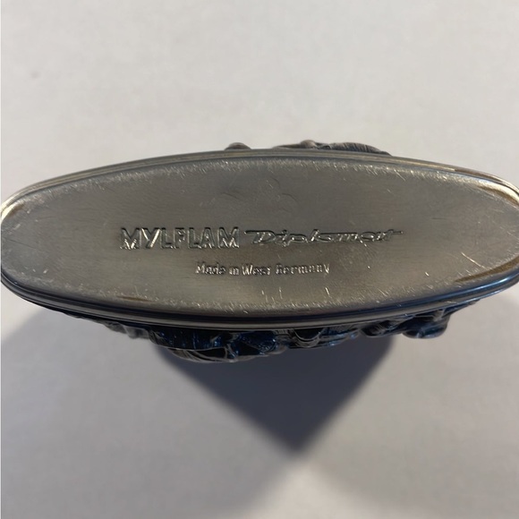 Vintage Table Lighter - Picture 2 of 4